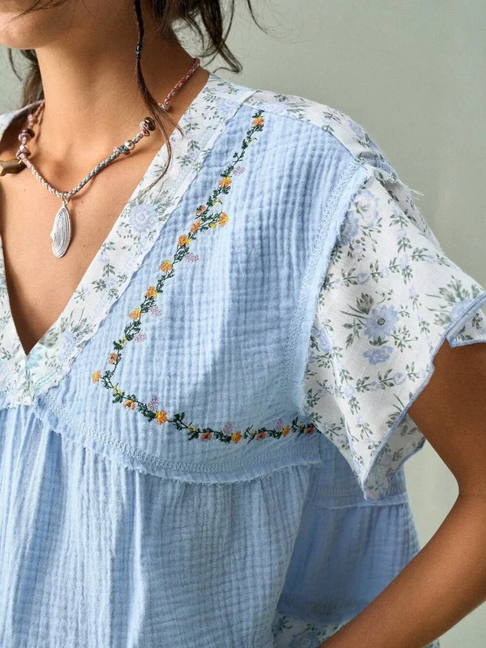 Blue Cute Women's Flower French V-Neck Blouse